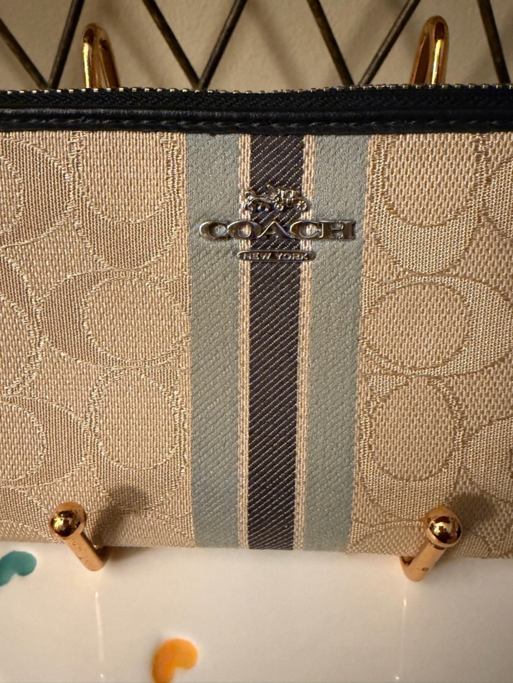 Coach Signature Wallet EUC - Picture 2 of 6